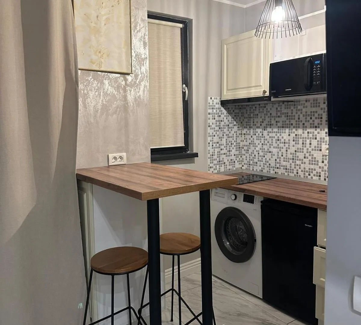Appartement Minimal Studio In Hearth Of Old Town Boekarest